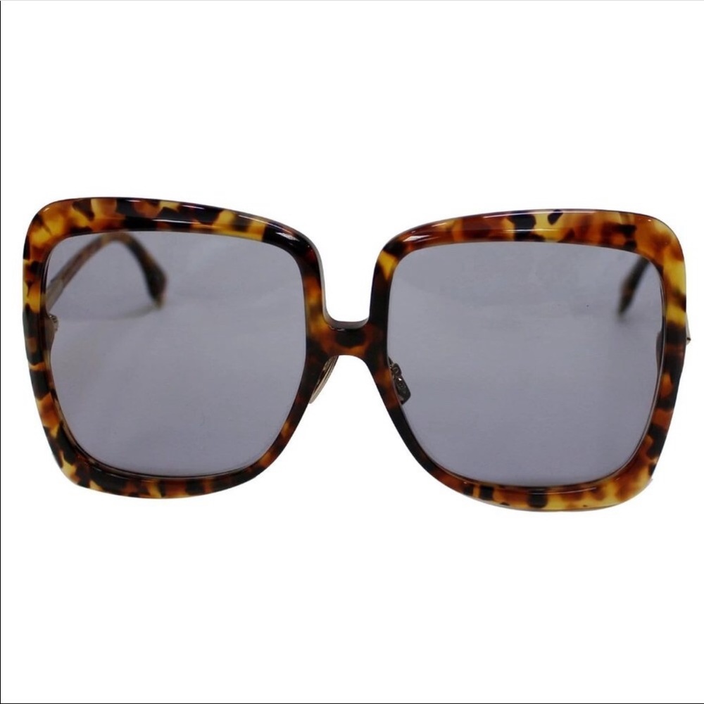 Brand new oversized sunglasses